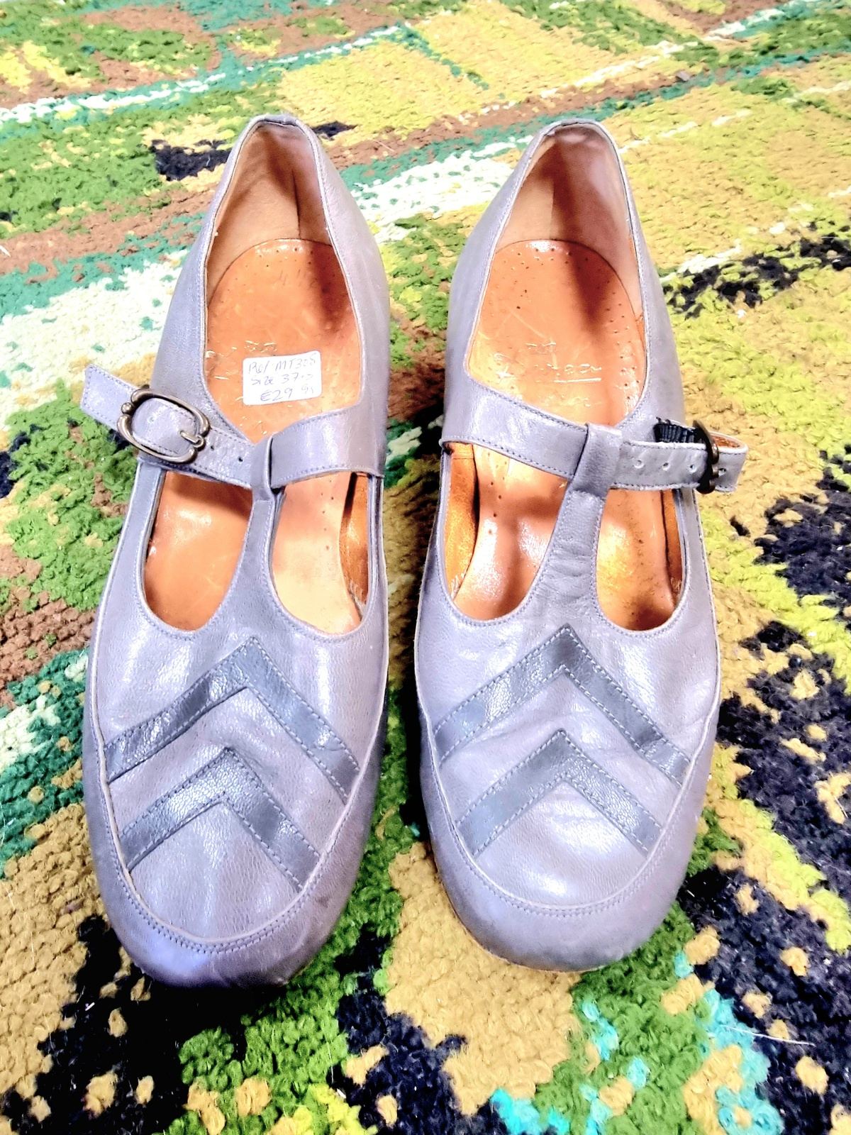 Vintage Dwea Shoes
