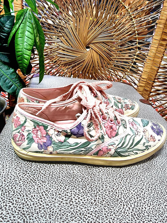 Vintage Floral Shoes
