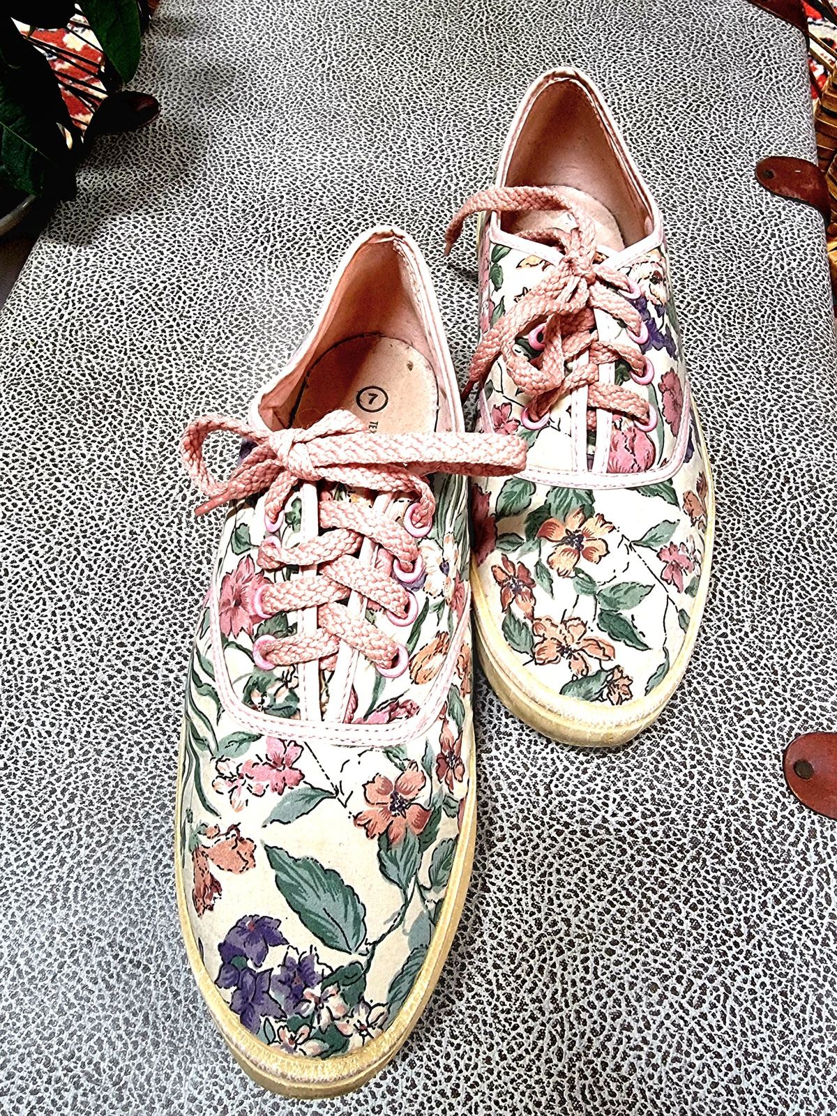 Vintage Floral Shoes