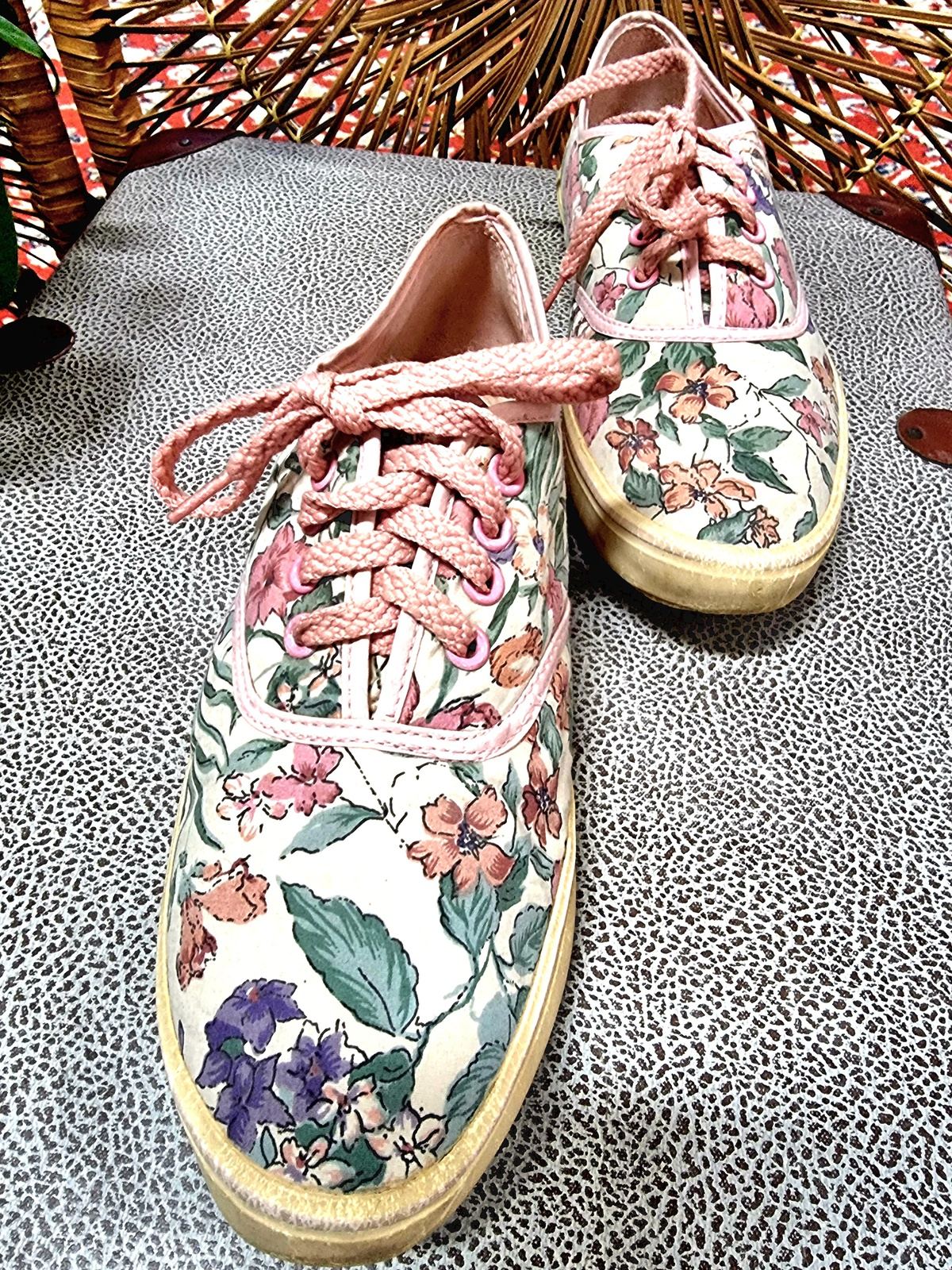 Vintage Floral Shoes