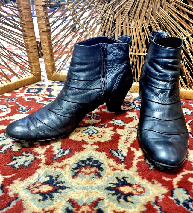 Vintage Gabor Ankle Boots - Yatva