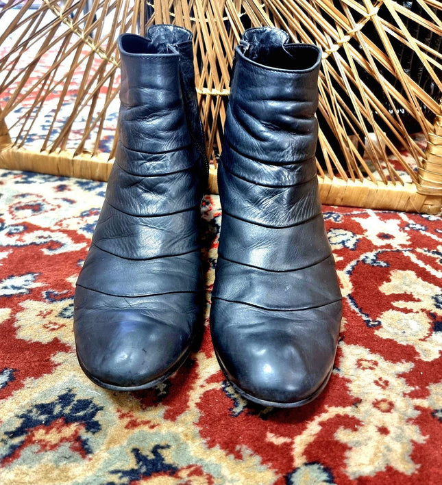 Vintage Gabor Ankle Boots - Yatva