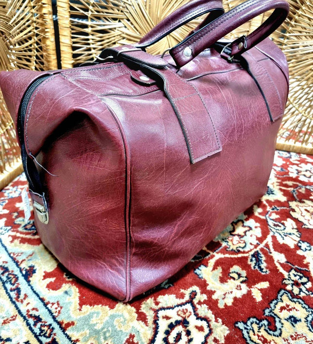 Vintage Holdall Weekend Bag - Yatva