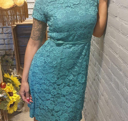 Vintage Lace Dress - Yatva