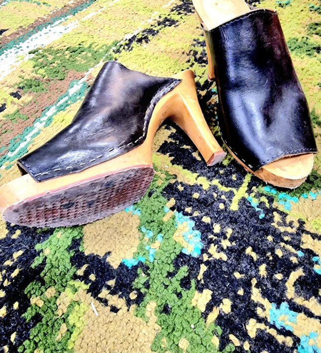 Vintage Ligga Slip on Shoes - Yatva