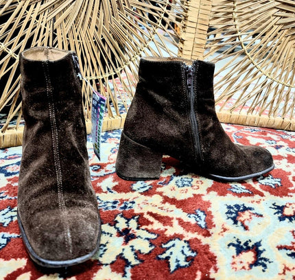 Vintage Manfield Ankle Boots - Yatva
