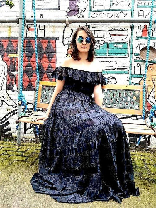 Vintage Modelly Maxi Dress - Yatva