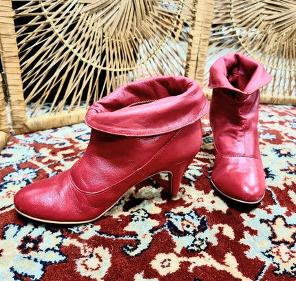 Vintage Monshoe Ankle Boots - Yatva