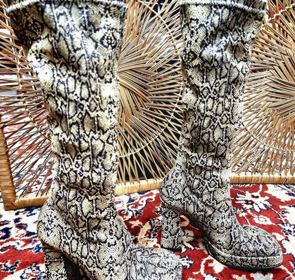 Vintage Platform Boots - Yatva