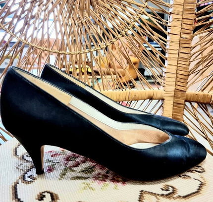 Vintage Rainbow Club Shoes - Yatva