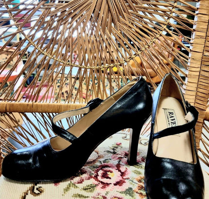 Vintage Ravel Shoes - Yatva