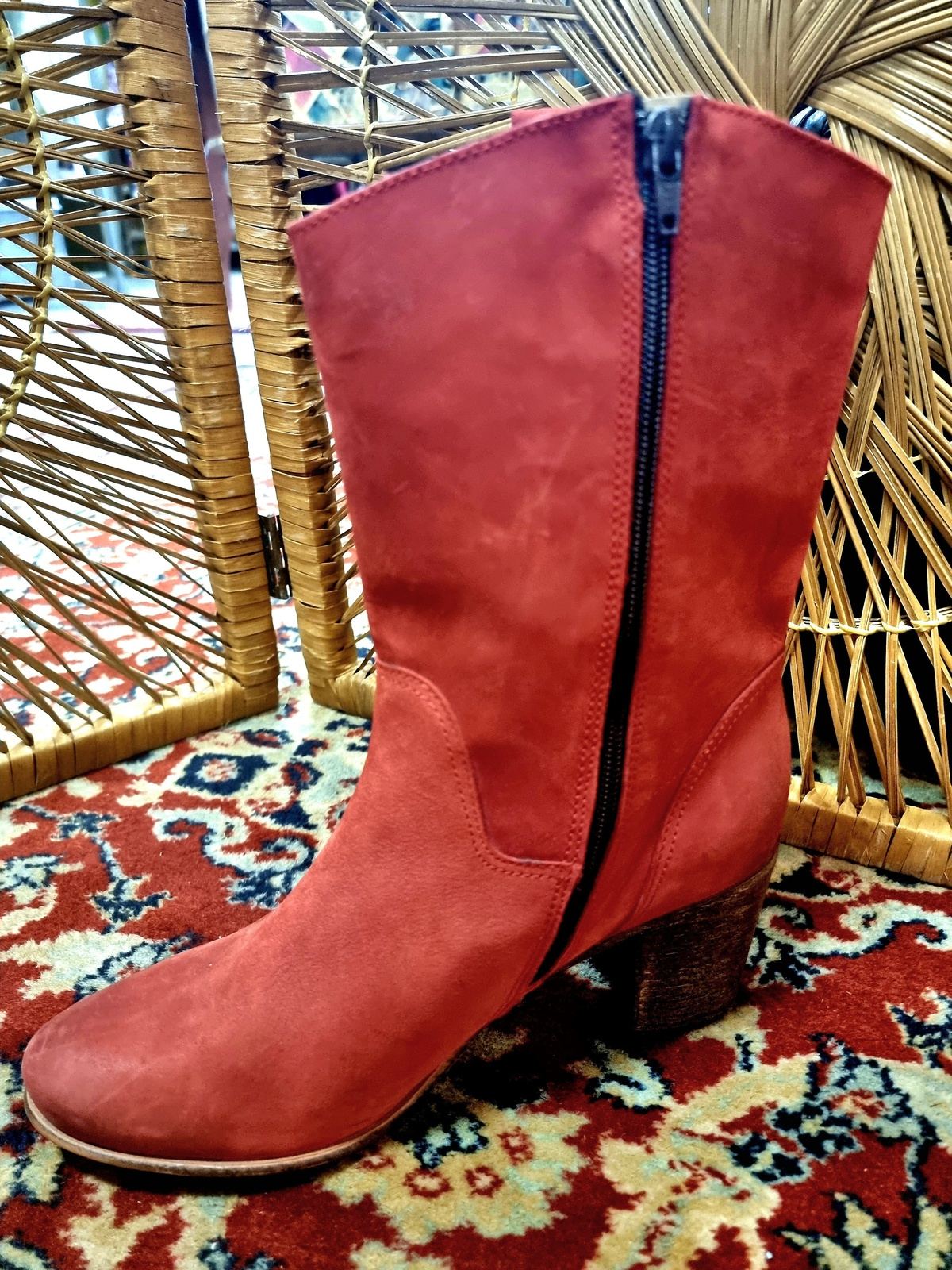 Vintage Royalty Boots