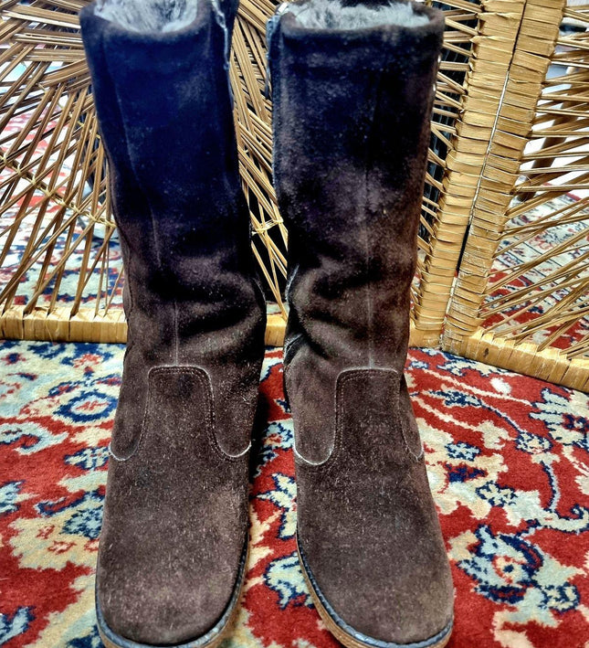 Vintage Suede Boots - Yatva