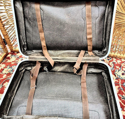 Vintage Suitcase - Yatva