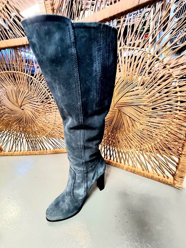 Unisa boots on sale