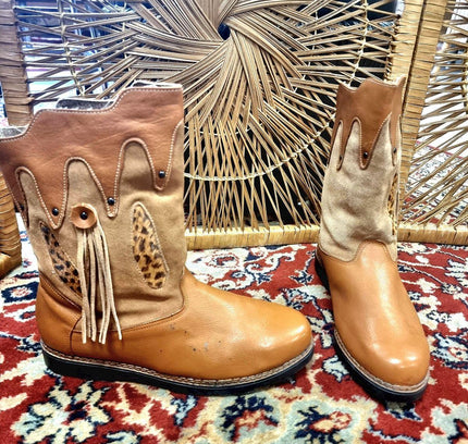 Vintage West Side Boots - Yatva